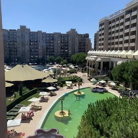 Royal And Garden Sweet 阳光海滩